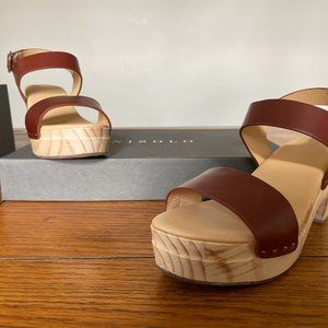 Nisolo all day open toe clog